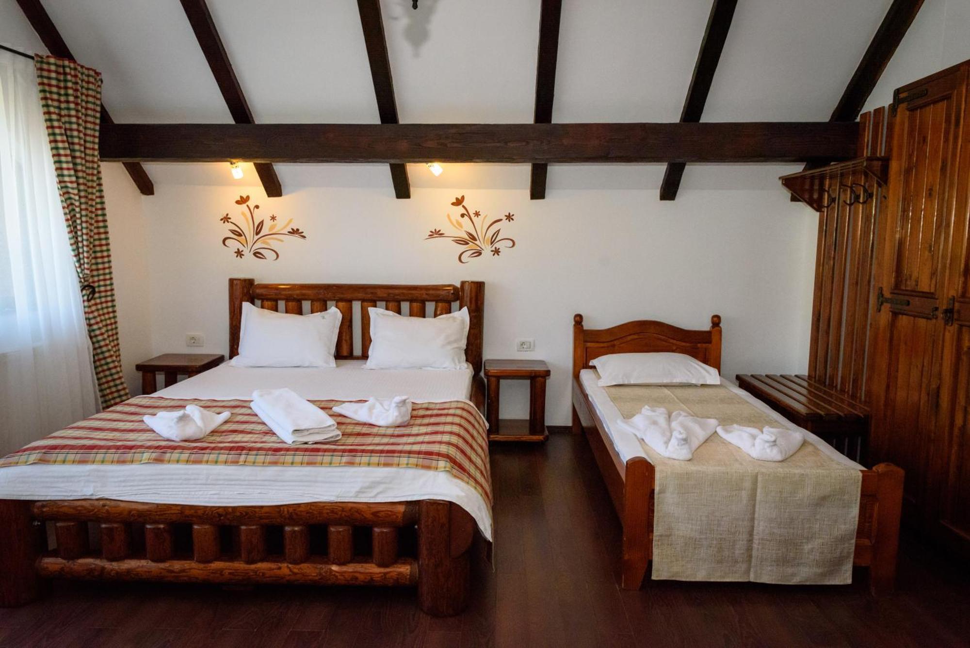 Bradutul De La Munte Villa Törcsvár Kültér fotó