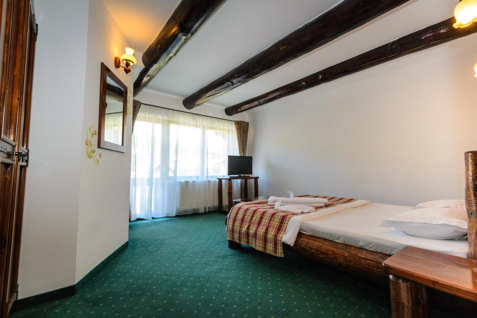 Bradutul De La Munte Villa Törcsvár Kültér fotó
