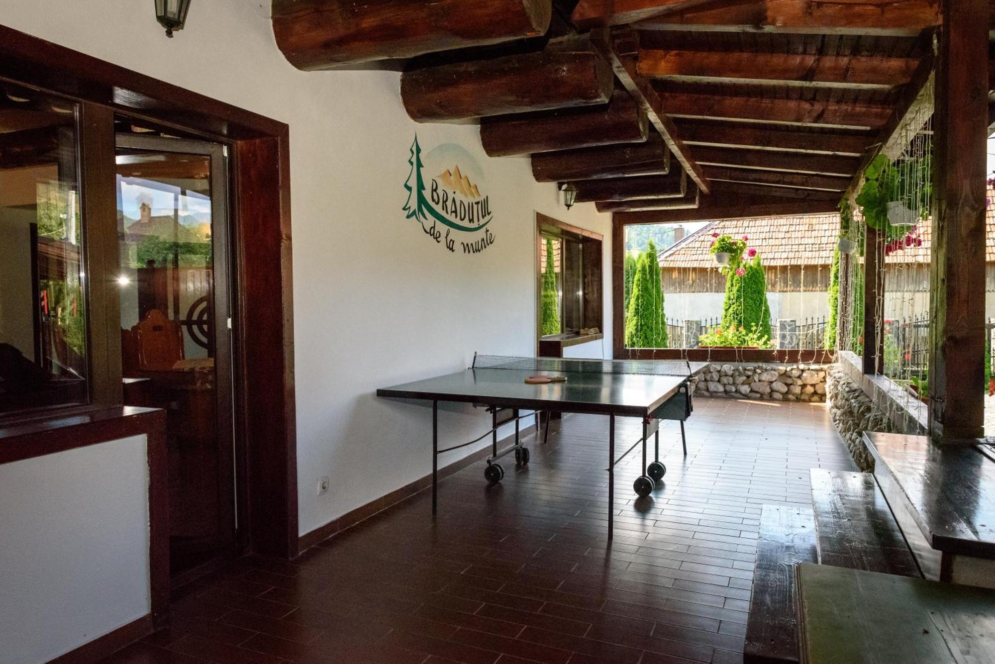 Bradutul De La Munte Villa Törcsvár Kültér fotó